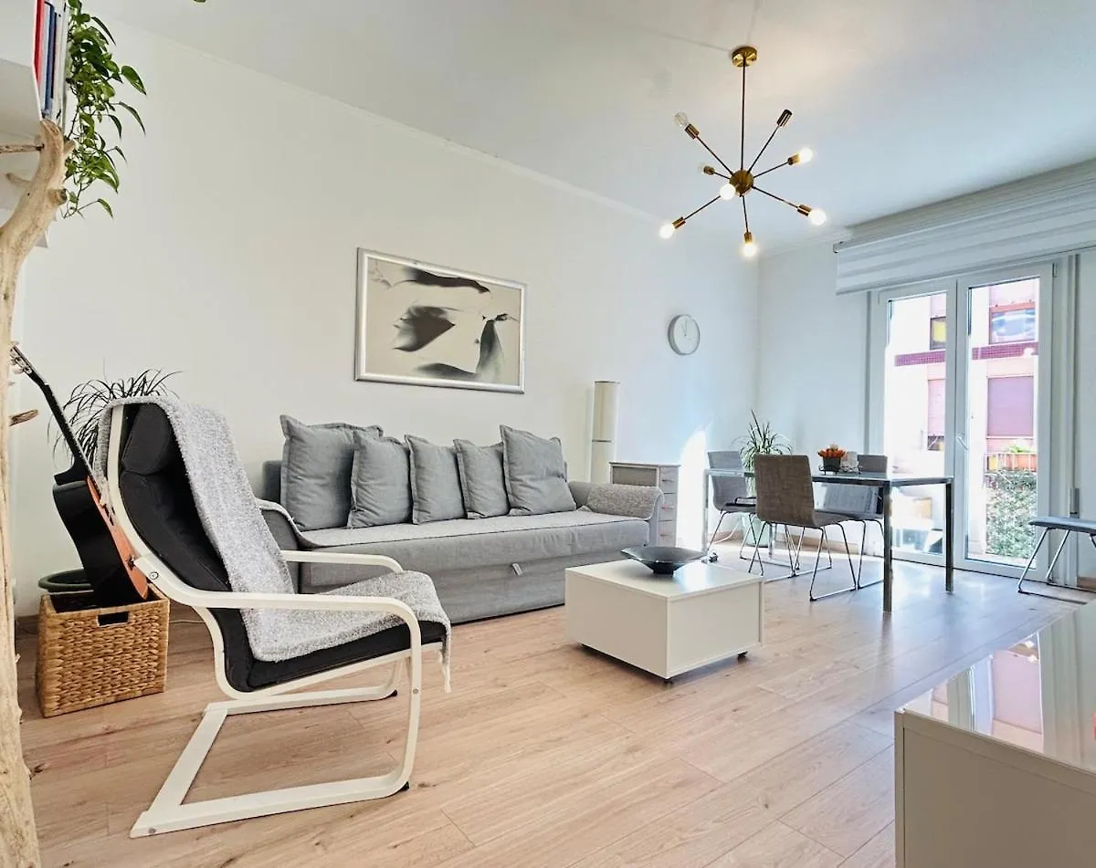10 Min To Venice Modern & Cozy Apartment Italy